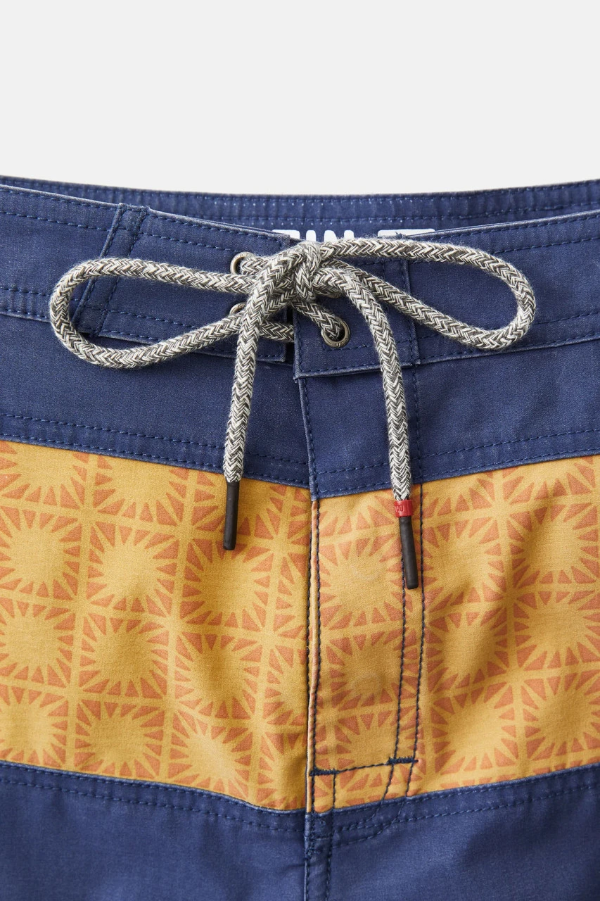 Katin Adam Trunk: Navy 8 Katin Adam Trunk: Navy - Image 6