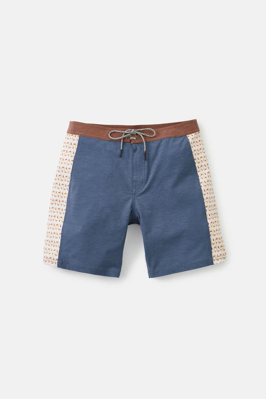 Katin Lucid Trunk: Baltic Blue 4 Katin Lucid Trunk: Baltic Blue - Image 2