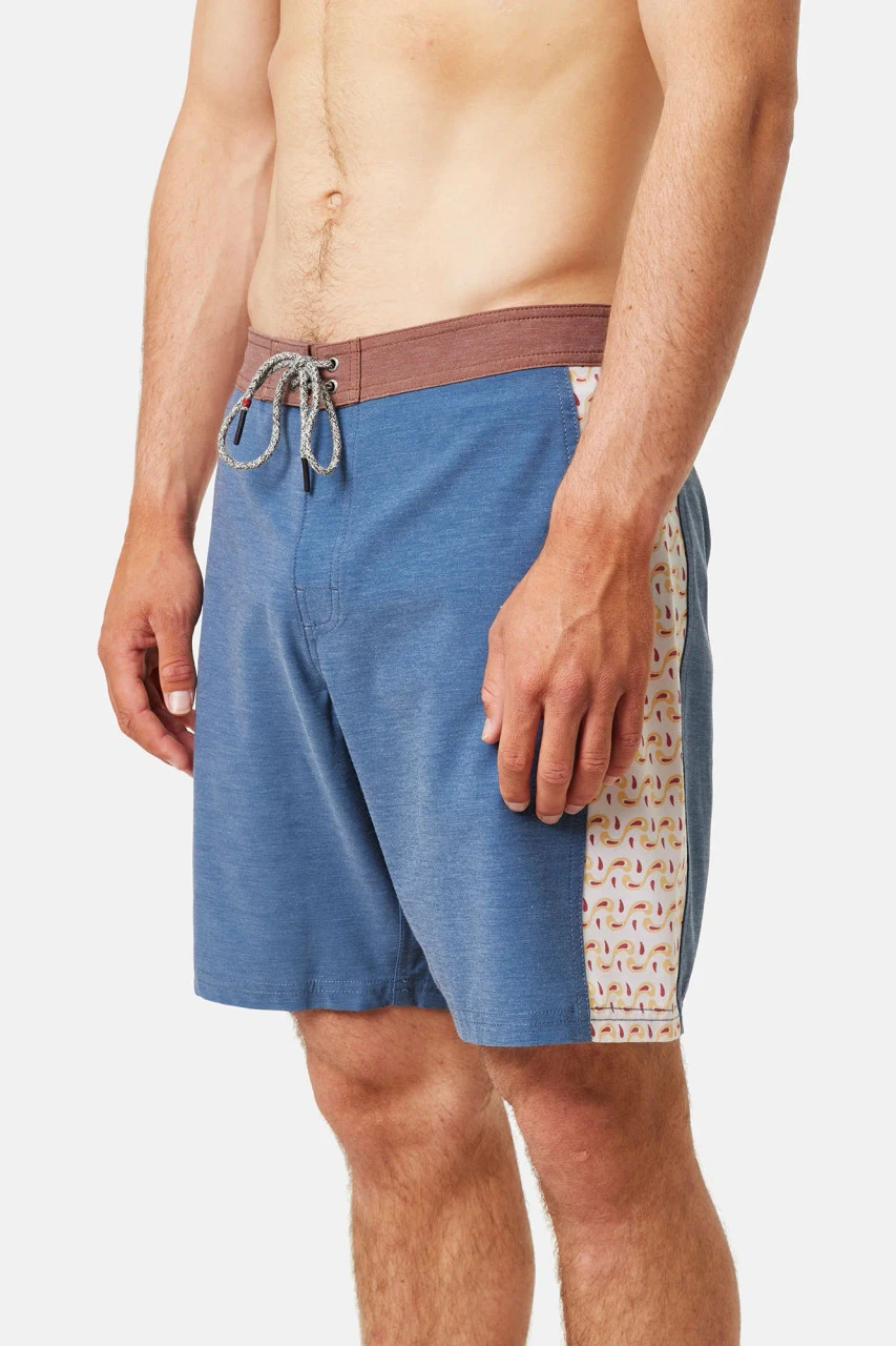 Katin Lucid Trunk: Baltic Blue 5 Katin Lucid Trunk: Baltic Blue - Image 3