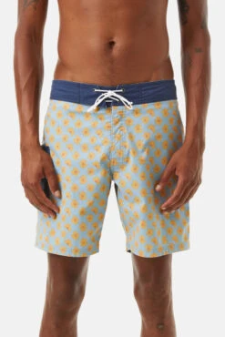 Katin Mache Trunk: Tradewinds 11 Katin Mache Trunk: Tradewinds -Fashion Clothing Katin Mache Trunk Tradewinds 10 1200x 60303.1648504547