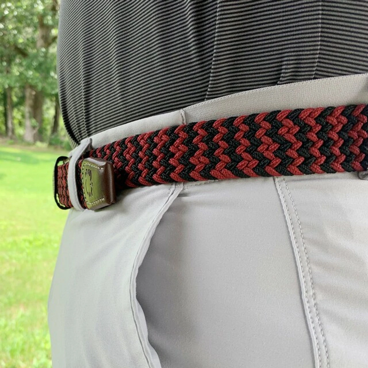 Roostas The Columbia Two Toned Woven Elastic Stretch Belt - Garnet/Black 5 Roostas The Columbia Two Toned Woven Elastic Stretch Belt - Garnet/Black - Image 3