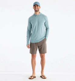 Free Fly Men's Clearwater Hoodie: Shale Green