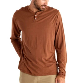 Free Fly Men's Bamboo Heritage Henley: Desert Sand Red