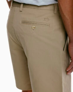Southern Tide The New Channel Marker 9 Inch Short: Sandstone Khaki 9 Southern Tide The New Channel Marker 9 Inch Short: Sandstone Khaki -Fashion Clothing the new channel marker 9 inch short sandstone khaki pocket 7825 1024x1024 61472.1615219480